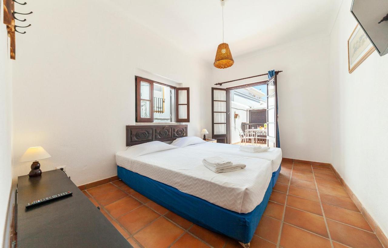 J - Casa Do Farol Guesthouse Лагуш Экстерьер фото